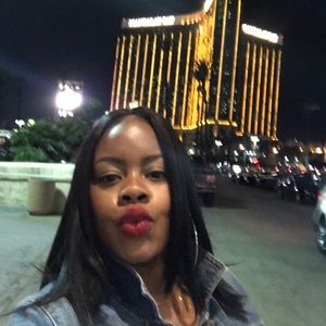 Meet your Posher, Tonya